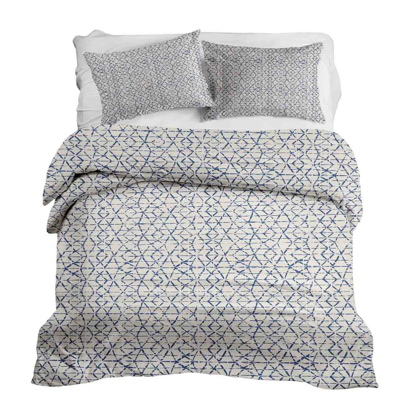 Therapiedecken Bettwäschen Set Weiß mit zarten blauen Formen